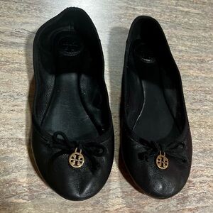 Tory Burch ballet flat leather shoes